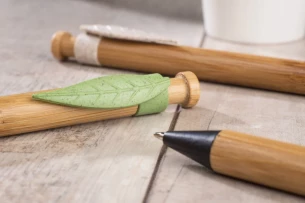 Guľôčkové pero FOLL - svetlozelené