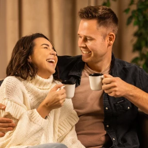 Sada 2 keramických hrnčekov Kerala - biela