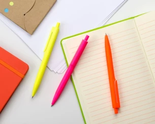 Pero NEON - Ružové