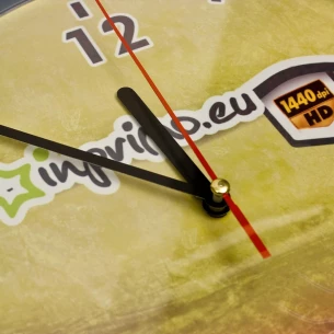 Plastové hodiny - modré